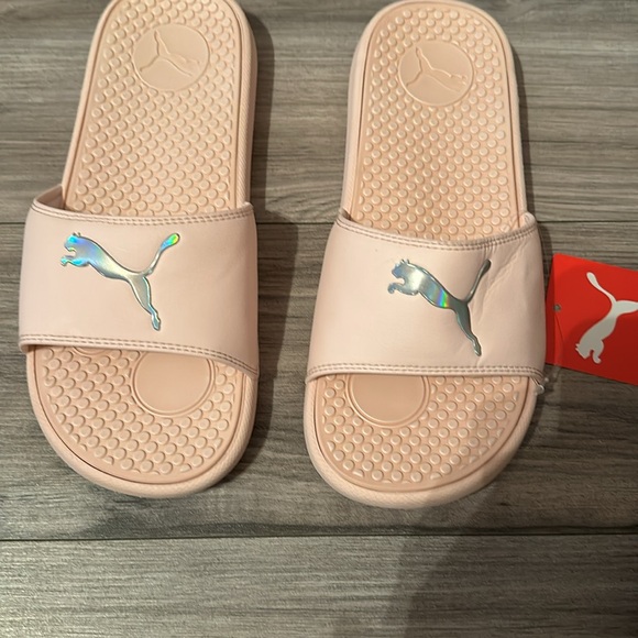 NWT - Picture 2 of 2